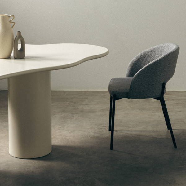 1 Valgomojo stalas Den